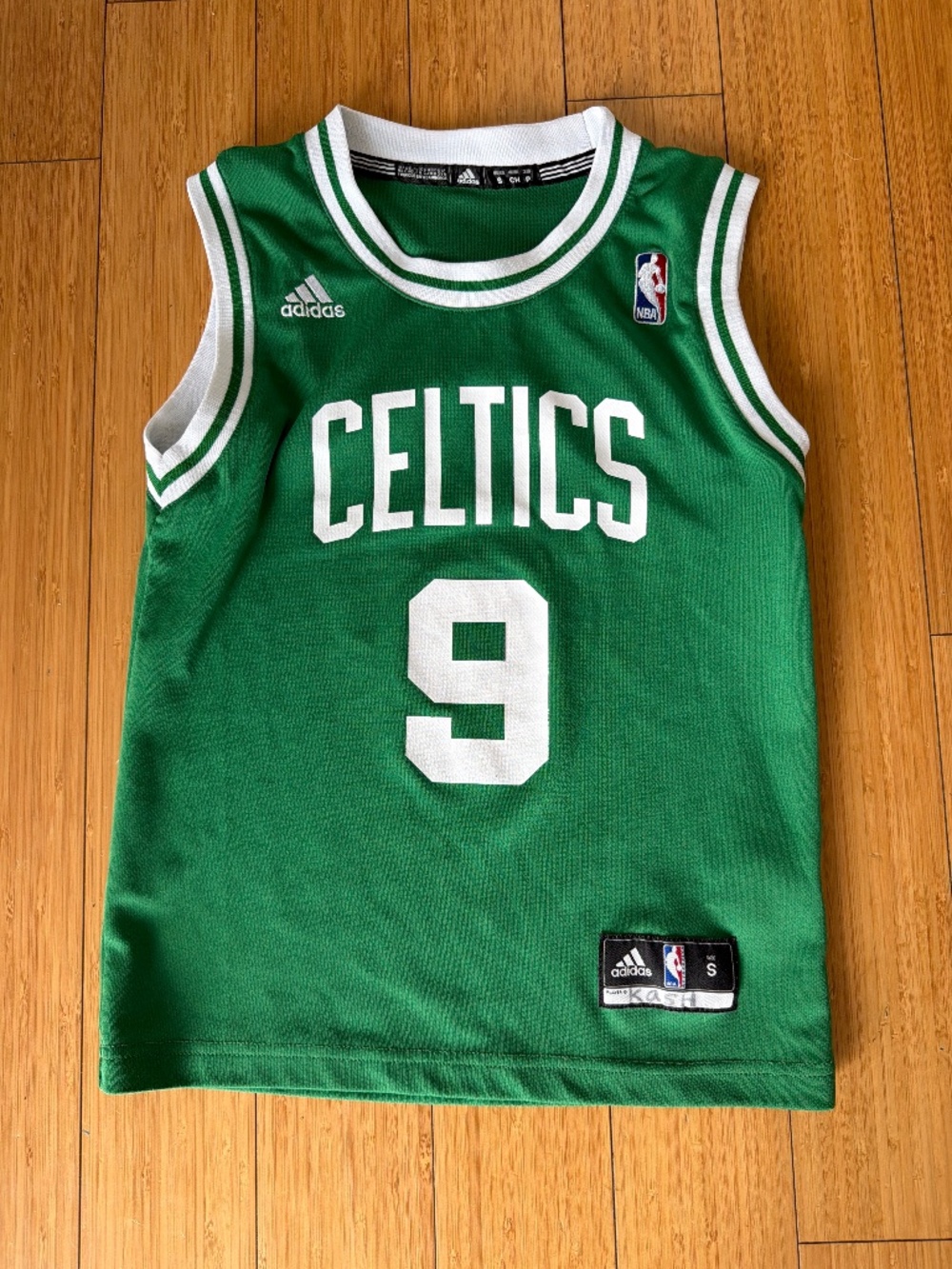 Adidas NBA Boston Celtics #9 Rondo Basketball Jersey Kids Boys Size S /8 Green
